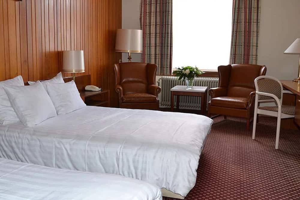 Central Comfort with Easy Access to the Seaside! Free Breakfast and Parking! in Brielle, Niederländische Nordsee