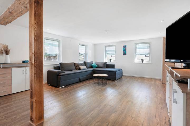 Entire apartment, Apartment 'Ferienwohnung Höhenluft' with Private Terrace and Wi-Fi in Engelsbrand, Northern Black Forest