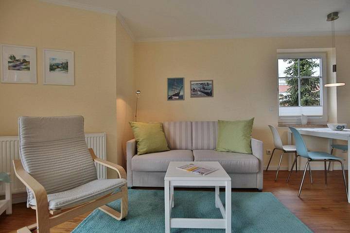 Ferienwohnung für 2 Personen, mit Balkon in Timmendorfer Strand - 2