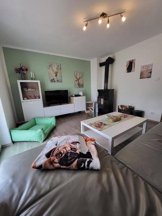 Ferienwohnung für 3 Personen, mit Ausblick in Kinding
