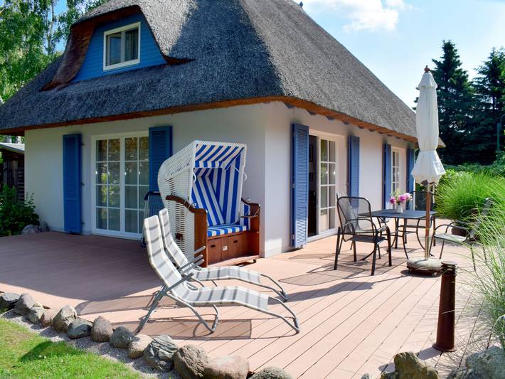 Ferienhaus für 4 Personen, mit Terrasse und Garten sowie Sauna in Trassenheide