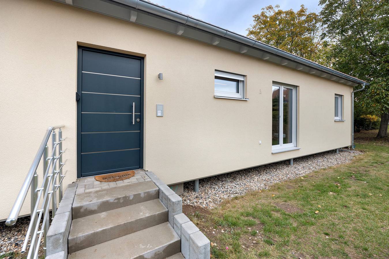 Casa de vacaciones 'Alojamiento para ferias y ocio' con jardín privado in Hemmingen, Región de Hannover