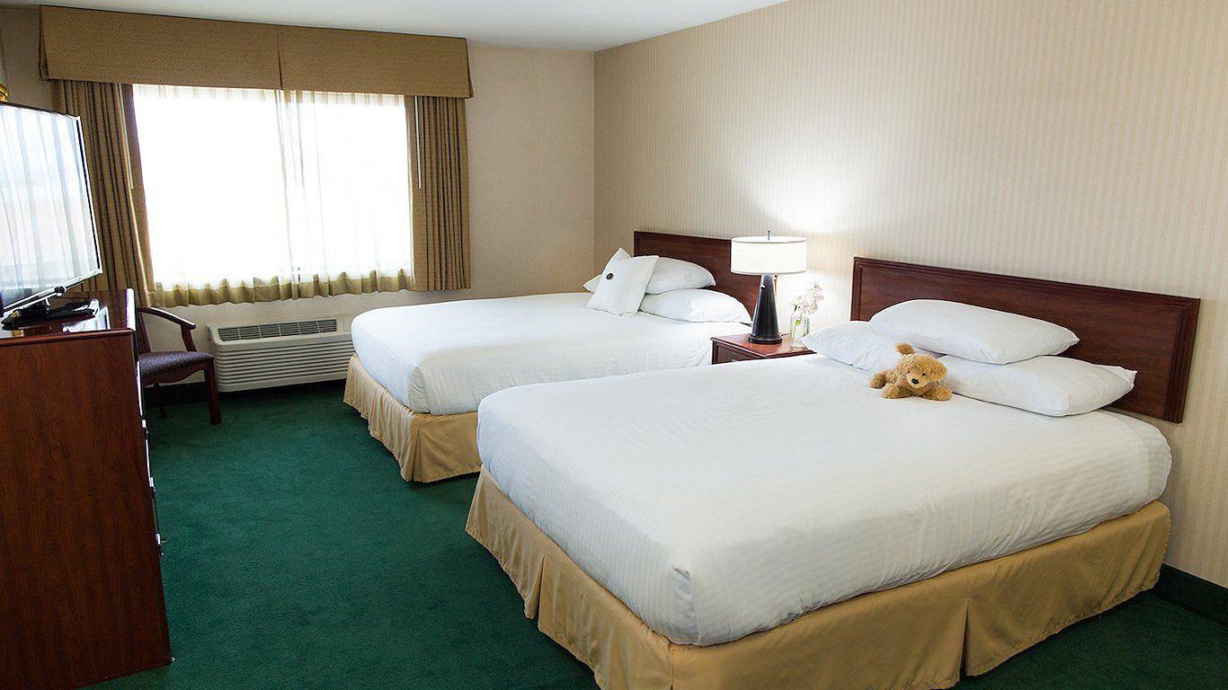 Rogue Regency Inn Medford Airport in Medford, Oregon