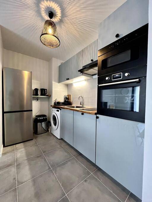 Appartement entier, !New! Disney/Paris - 50m Rer A in Noisy-le-Grand, Seine-Saint-Denis