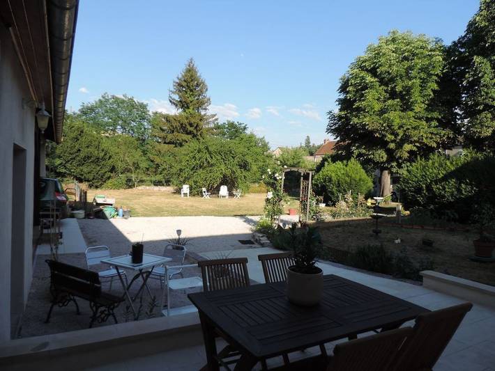 Location de vacances pour 5 personnes, avec jardin à Chagny - 4