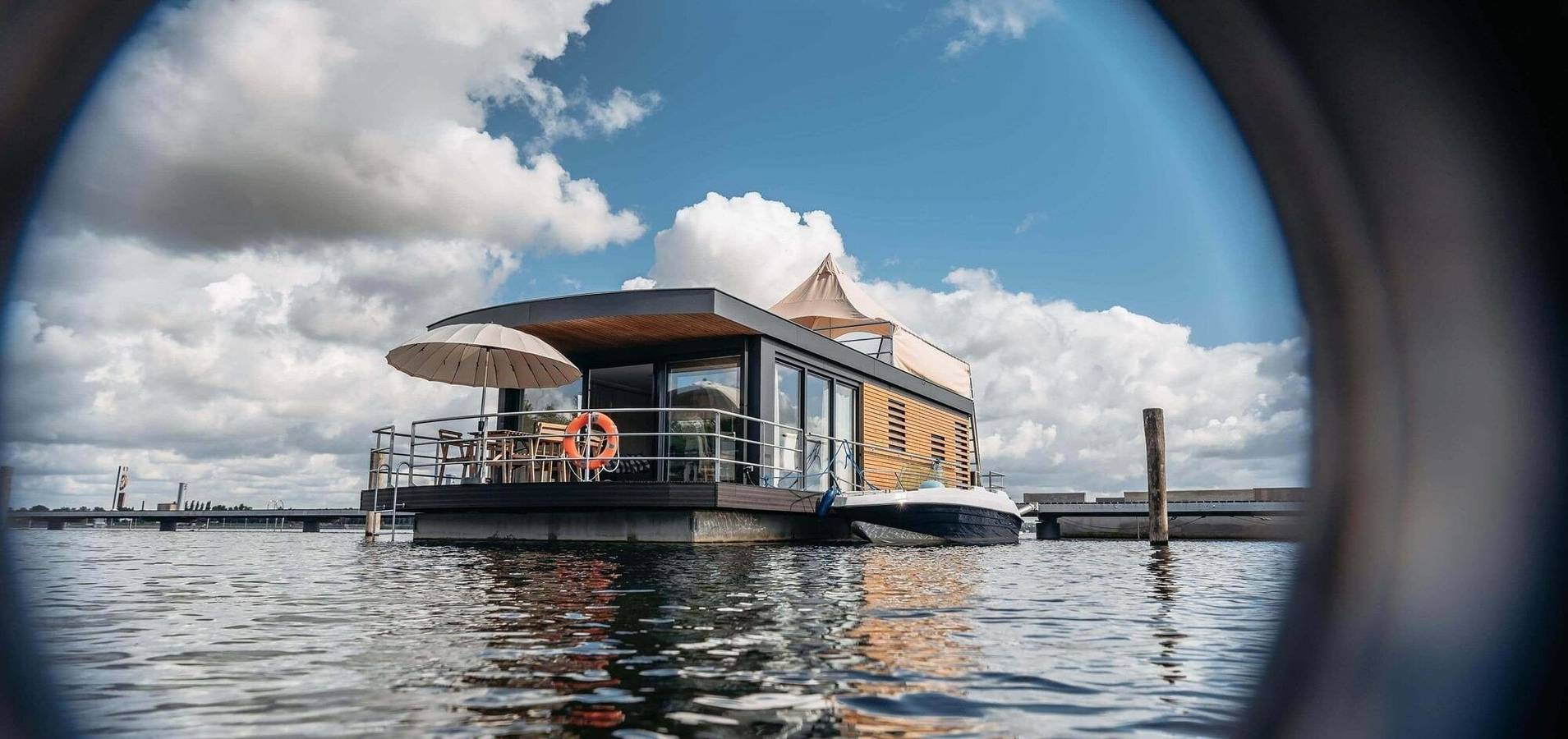 Casa galleggiante per 4 persone con vista lago in Bärwalder See, Boxberg