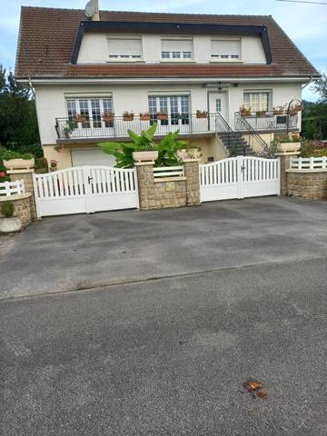 Cottage pour 2 personnes, avec terrasse et jardin dans Fagnon