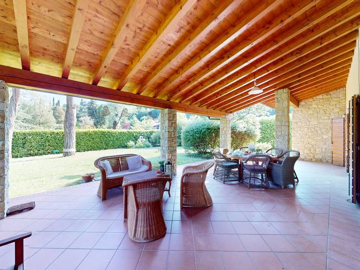 Location de vacances pour 8 personnes, avec jardin à San Felice del Benaco - 2