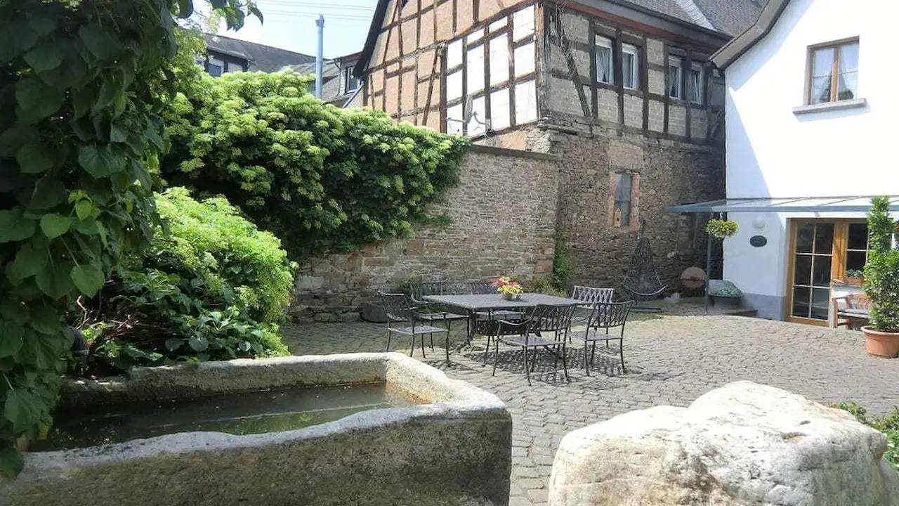 Ferienhaus für 5 Personen (100 m²) in Treis-Karden in Burg Eltz, Treis-Karden