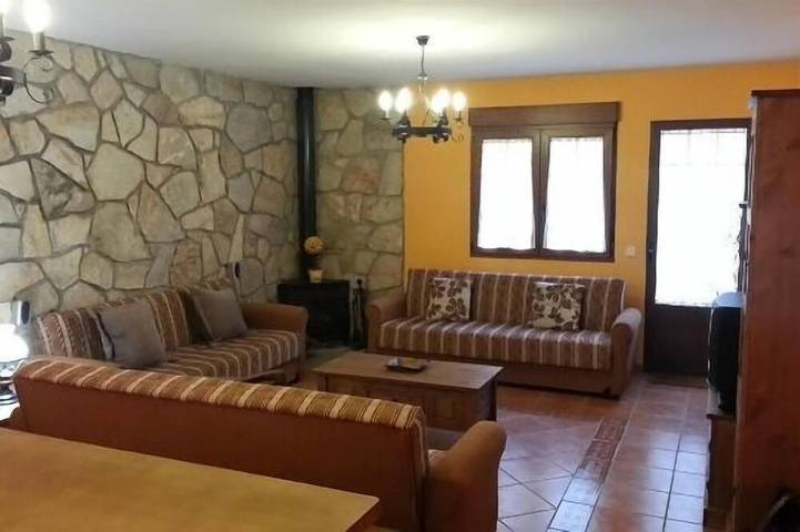 Gîte pour 12 personnes, avec balcon - 1
