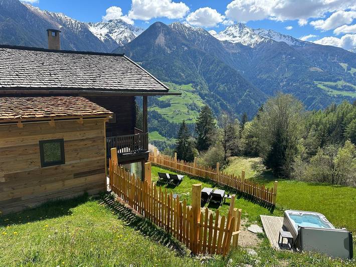 Ferienhaus für 8 Personen, mit Balkon und Whirlpool sowie Garten und Sauna in Burggrafenamt - 2