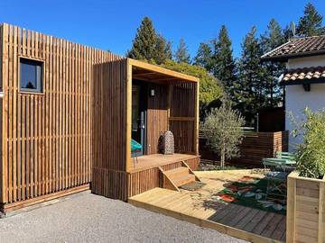 Gîte pour 2 personnes, avec terrasse et jardin à Belin-Béliet