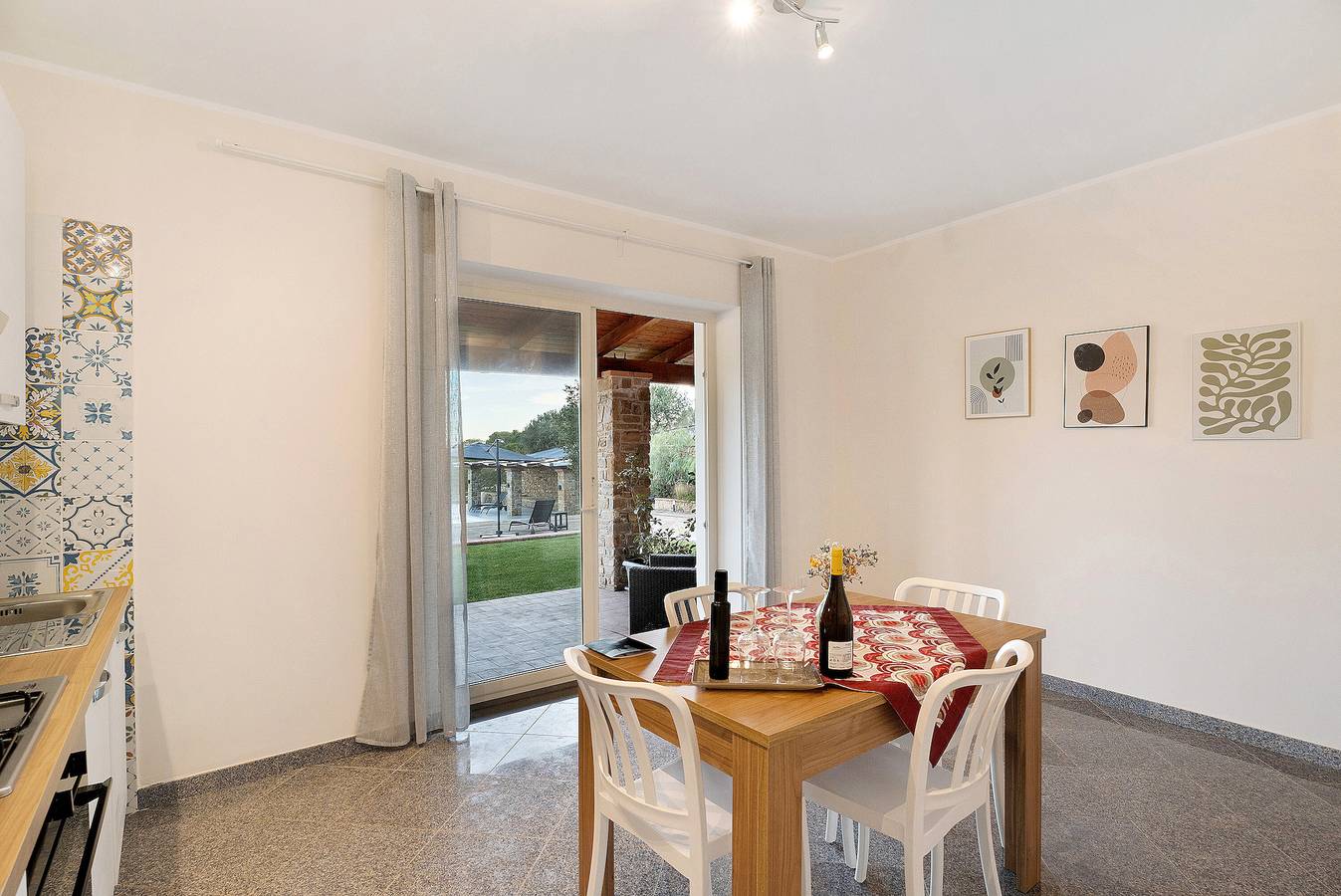 Appartamento intero, Appartamento 'Appartamento Vite Vista Piscina' con Vista Mare, Wi-Fi e Aria Condizionata in Montecorice, Cilento