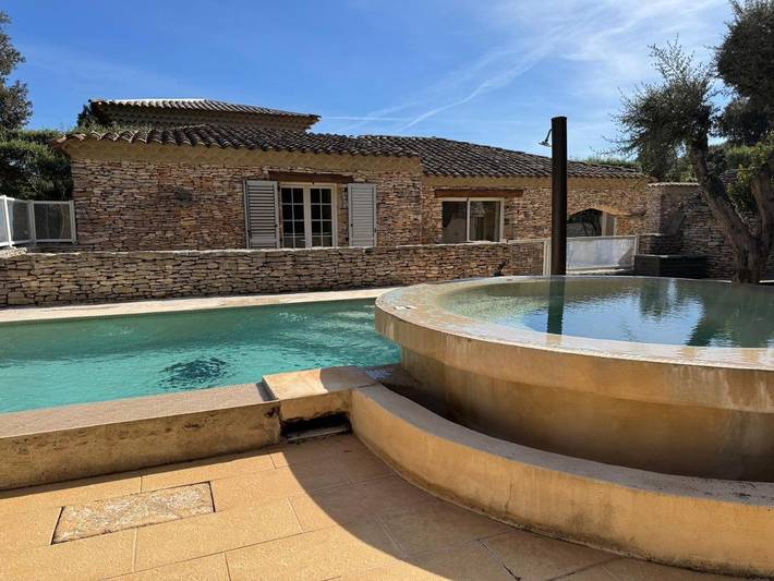 Villa pour 5 personnes, avec jacuzzi ainsi que piscine et jardin à Bonifacio - 4