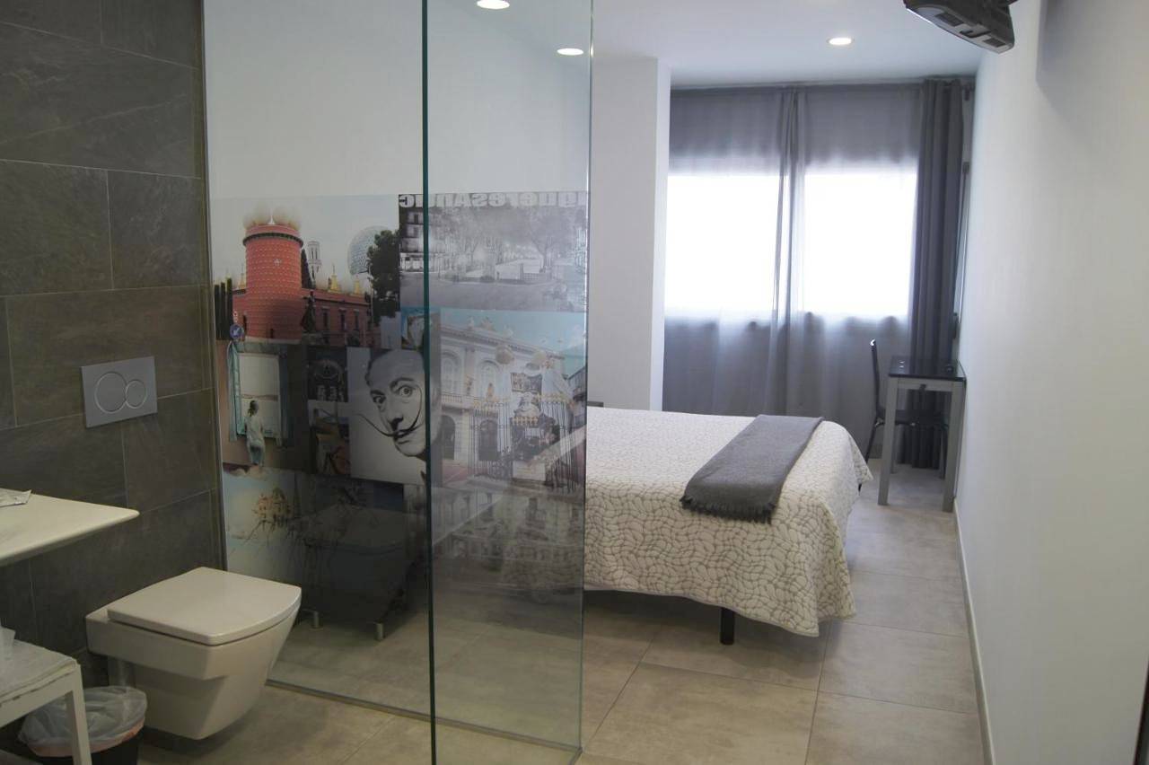 Hostal Sanmar in Figueras, Haut-Ampurdan