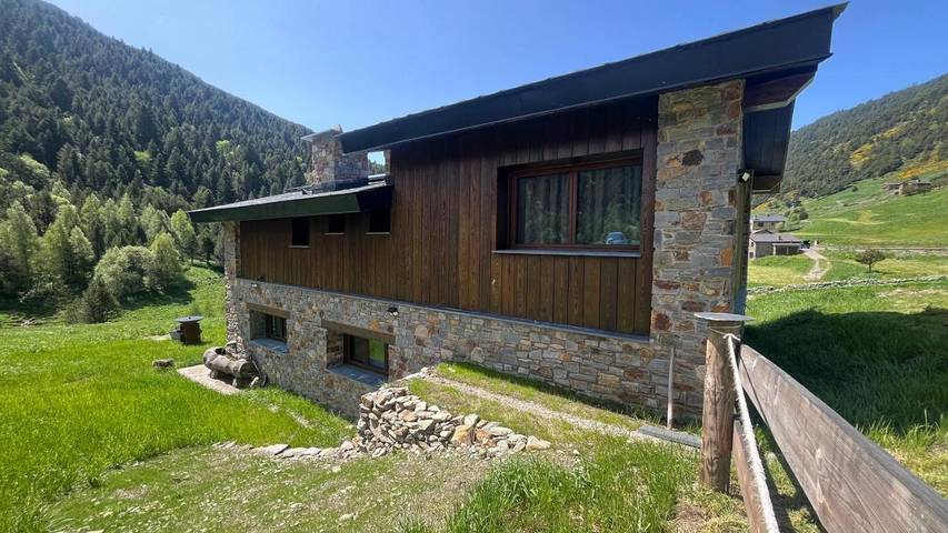 Chalet pour 8 personnes, avec jardin et vue, animaux acceptés en Andorre - 3