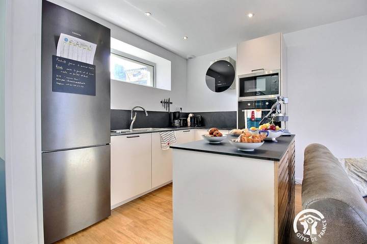 Gîte pour 6 personnes, avec jardin et terrasse dans Ilot De De Saint Cado - 2