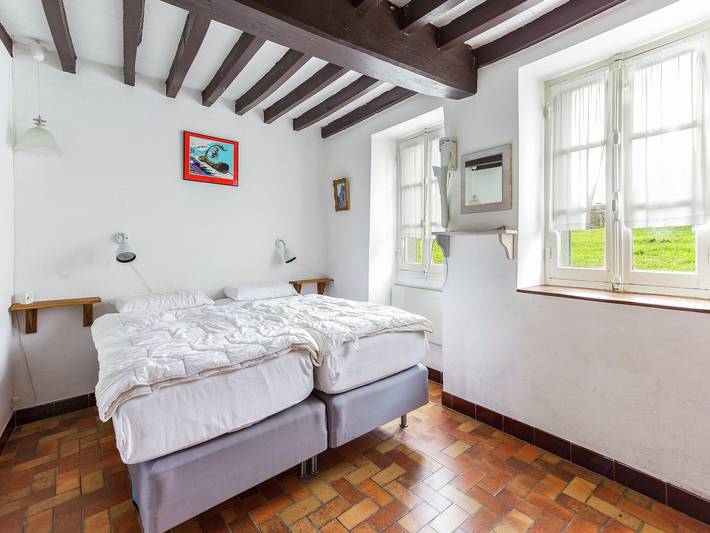 Traditionally built rural holiday home, a few kilometres from Vitry-Laché in Vitry-Laché, Nièvre