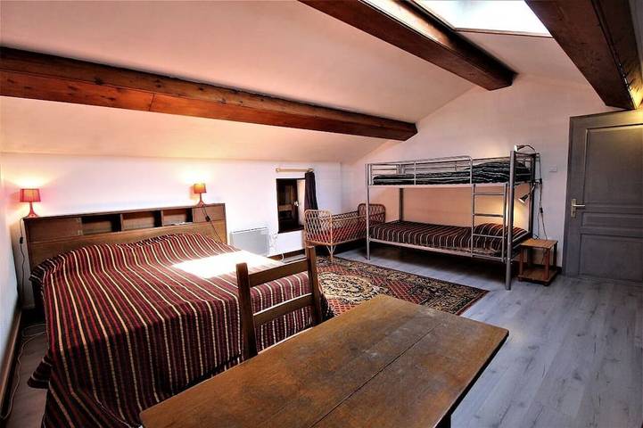 Location de vacances pour 10 personnes, animaux acceptés à Fleurie - 4