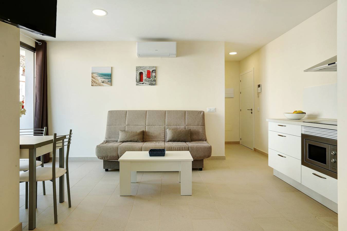 Apartamento entero, Apartamento Albamar 1A con vistas a la montaña, Wi-Fi, aire acondicionado, balcón y terraza in Puerto de Mogan, Lomo Quiebre