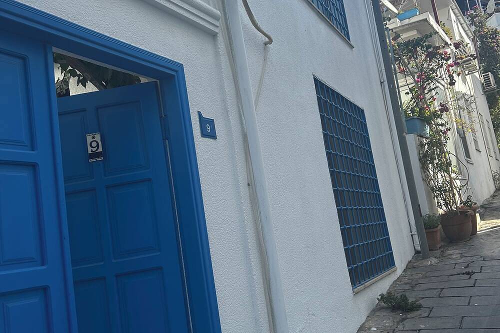 50m to the Beach – Private Courtyard House, Sleeps 6 in Bodrum, Muğla Province