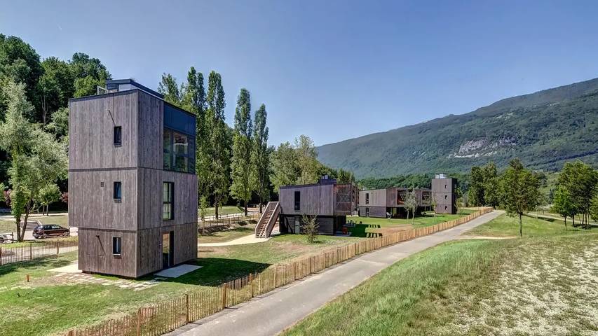 Gîte pour 7 personnes, animaux acceptés à Motz (homonymie)