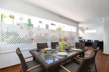 Vakantieappartement voor 5 Personen in Playa de Cortijo Blanco, Marbella, Afbeelding 3