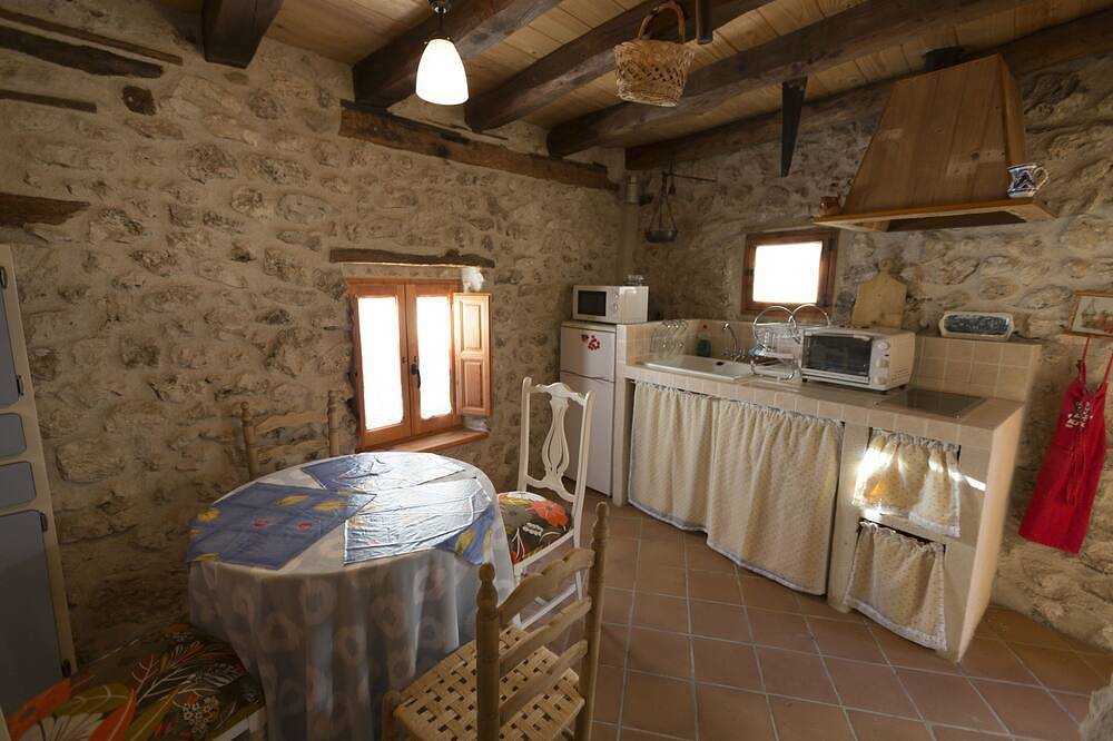 Oferta Invierno   Bonita Casilla Fuentes in Cuéllar , Provincia de Segovia