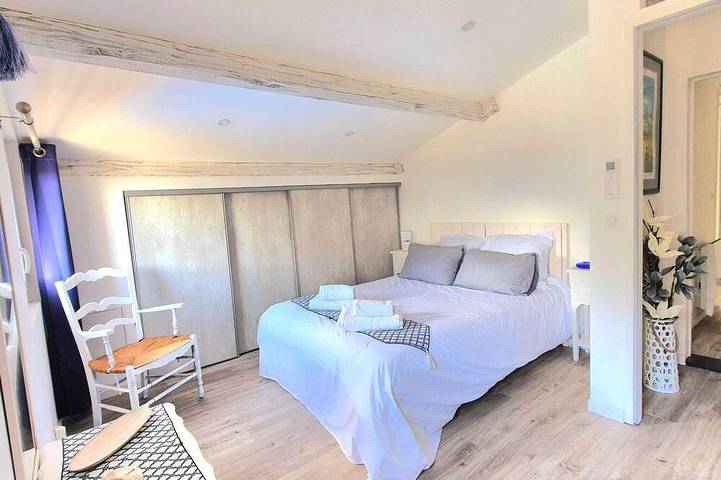Location de vacances pour 10 personnes, avec Jardin à Alleins - 3