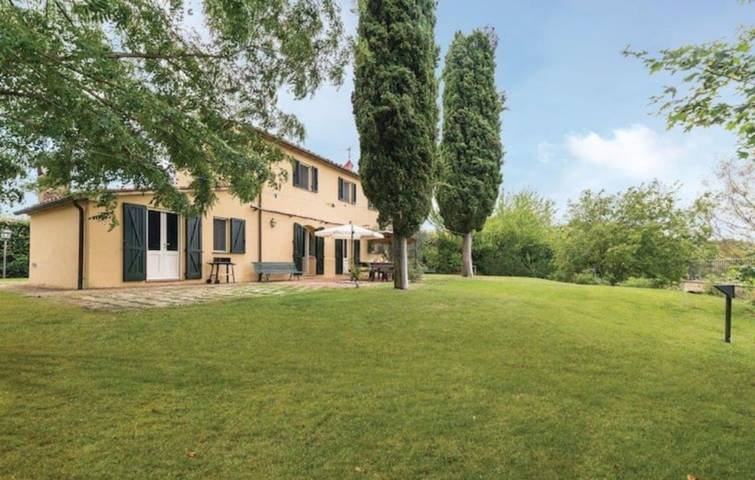 Rustico per 6 persone, con Giardino in Siena e dintorni