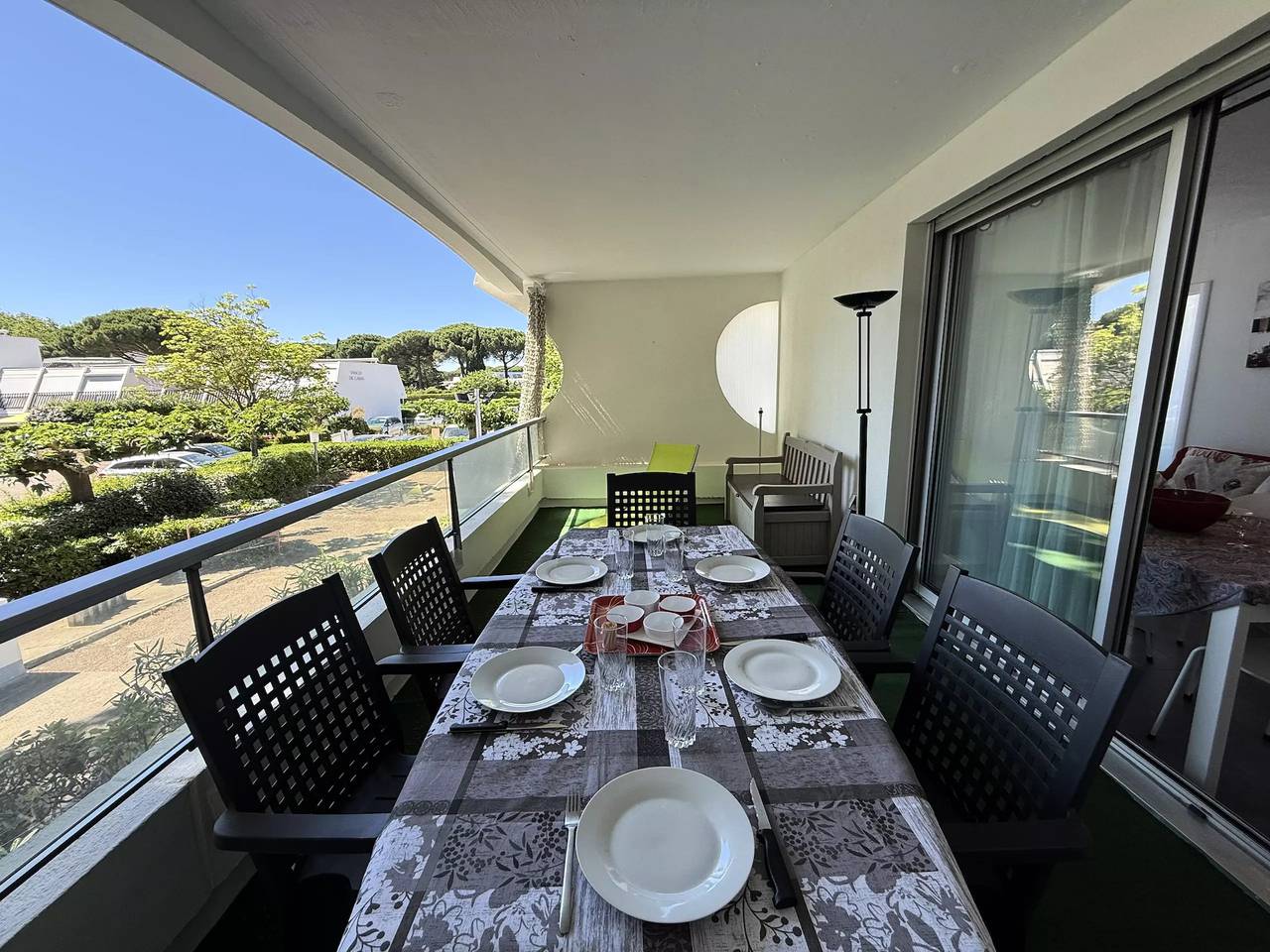 Apartamento entero, Fleurie 1, renovar con gusto esta encantadora planta baja con piscina y aparcamiento in La Grande-Motte, Côte d'Améthyste