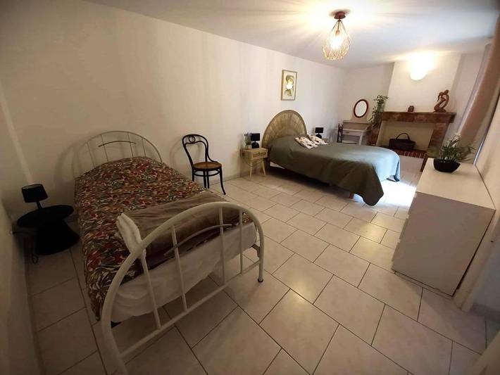 Location de vacances pour 7 personnes, avec jardin à Chambon - 4