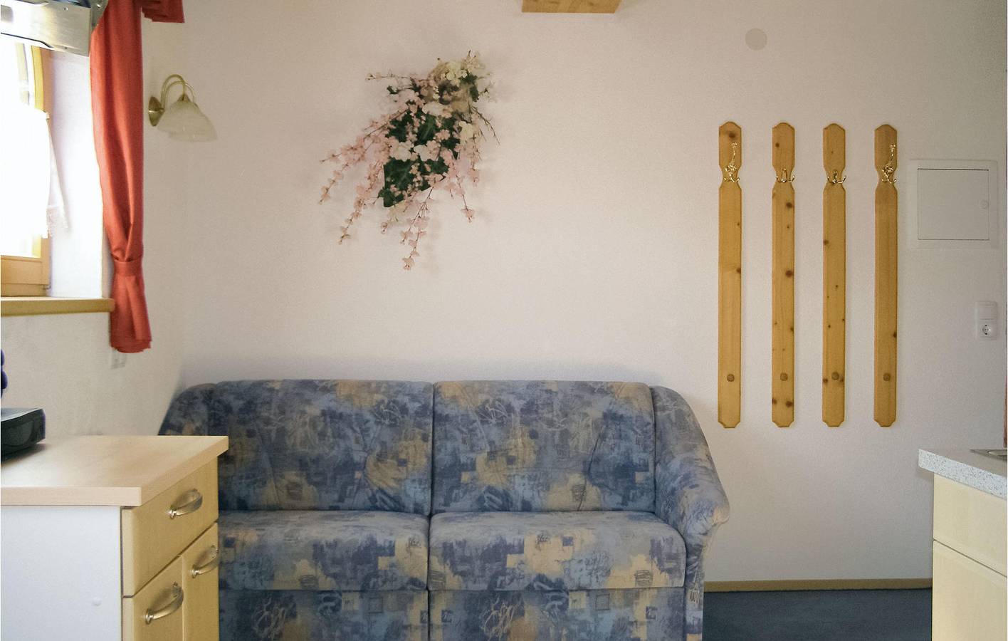 Geheel vakantieappartement, Bergzicht Appartement met Parkeerplaats & Internet in Kappl, Verwall 