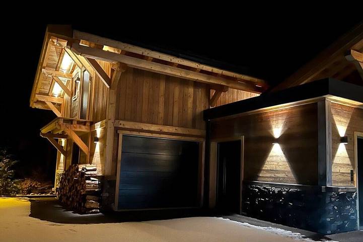 Chalet pour 8 personnes, avec jardin et balcon à Sallanches