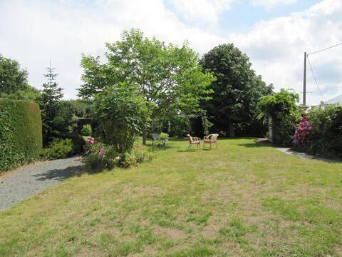 Location de vacances pour 5 personnes, avec jardin, adapté aux familles à Brélidy - 2