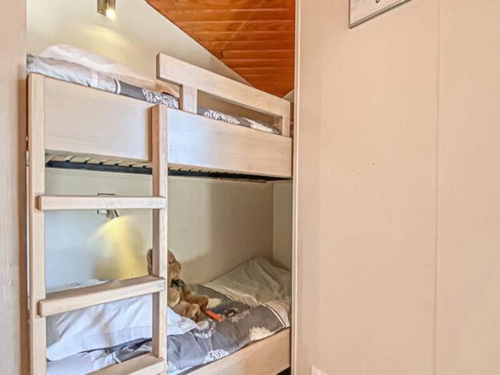 Gîte pour 4 personnes, avec balcon, adapté aux familles dans Office De Tourisme La Maison D Aussois - 4