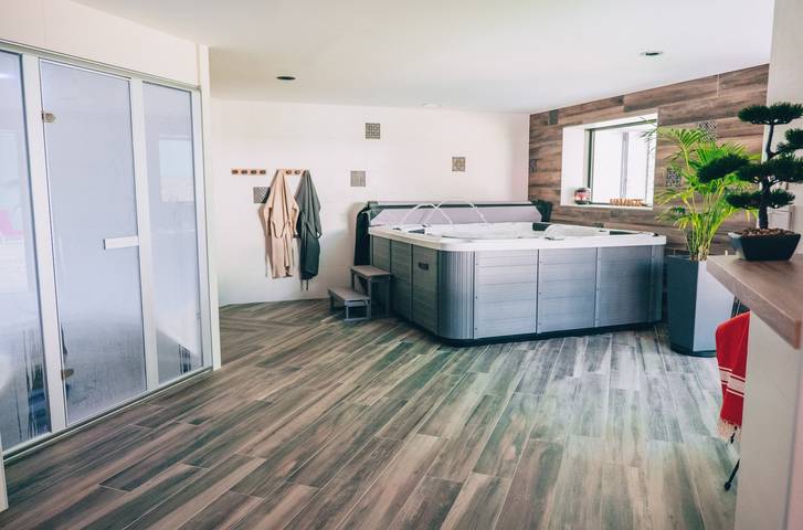 Ferienhaus für 13 Personen, mit Balkon und Whirlpool sowie Garten in La Tranche-sur-Mer - 4