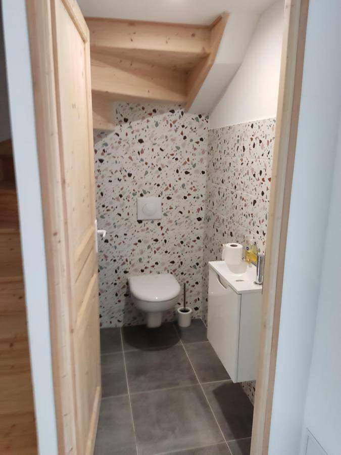 Location de vacances pour 5 personnes, avec jardin ainsi que piscine et terrasse à Archignac - 3