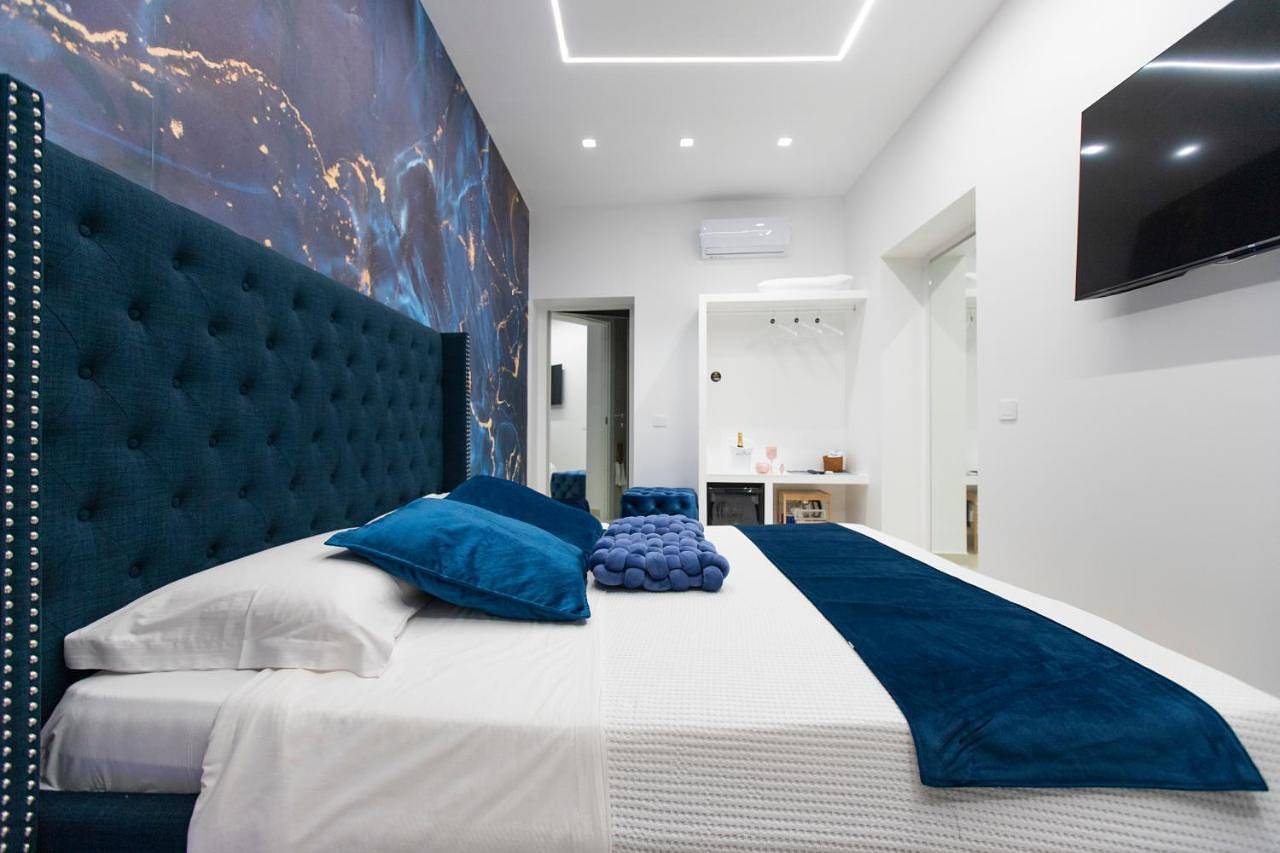 Double Room with Private Bathroom in Catania, Catania e dintorni