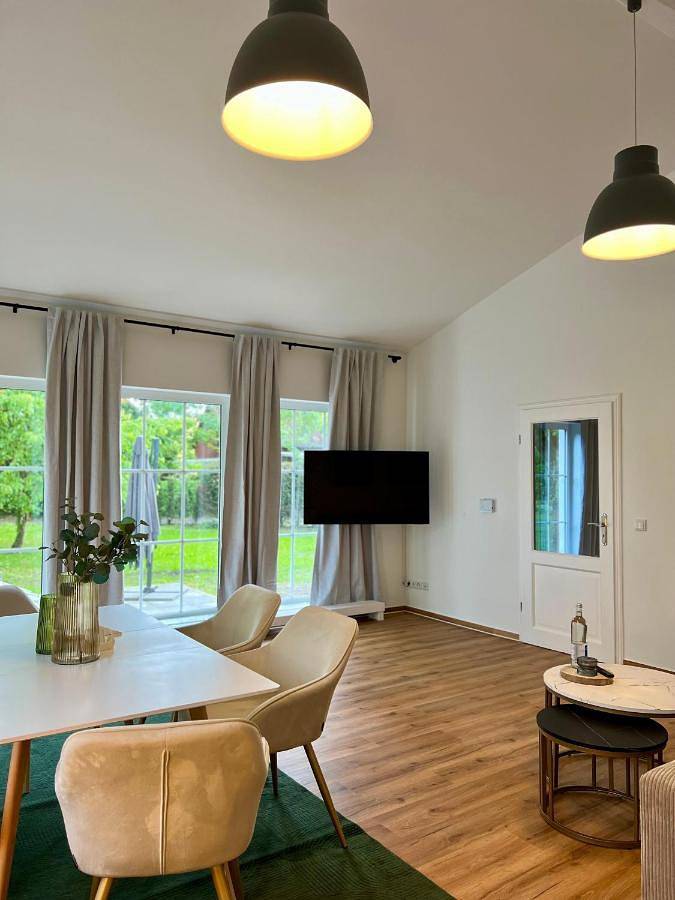 Ferienwohnung für 6 Personen, mit Terrasse und Sauna sowie Ausblick in Kulkwitzer See
