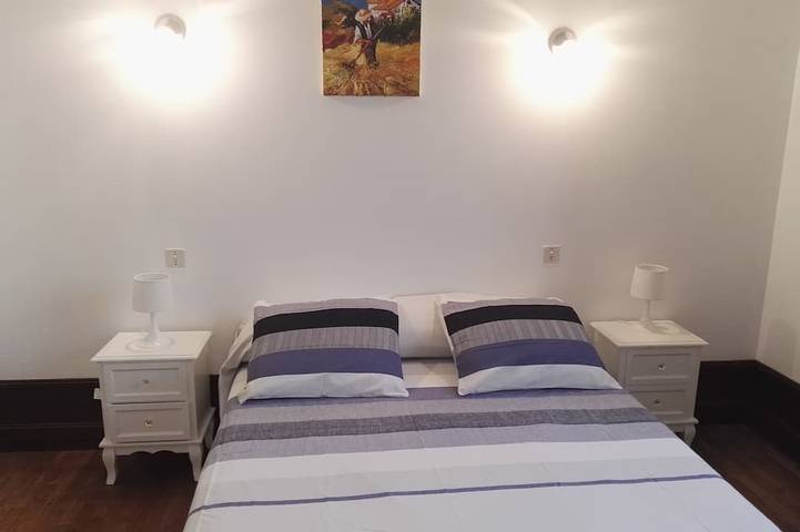 Maison traditionnelle basque avec  piscine  et  cuisine d'été in Ainhoa, Région de Bayonne