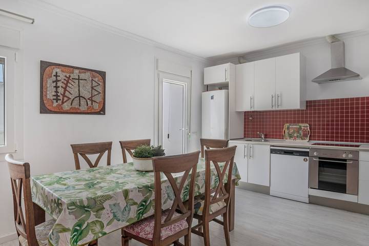 Holiday Home 'Casa Tahivilla' with Private Terrace, Private Garden and Wi-Fi in Tahivilla, Tarifa