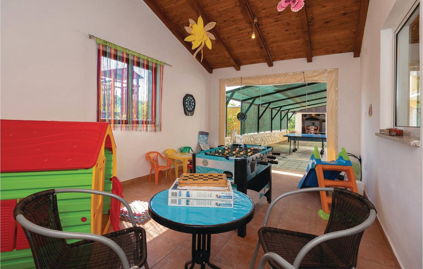Encantador apartamento de 2 quartos com piscina perto da costa de Dobropoljana in Dobropoljana, Pasman