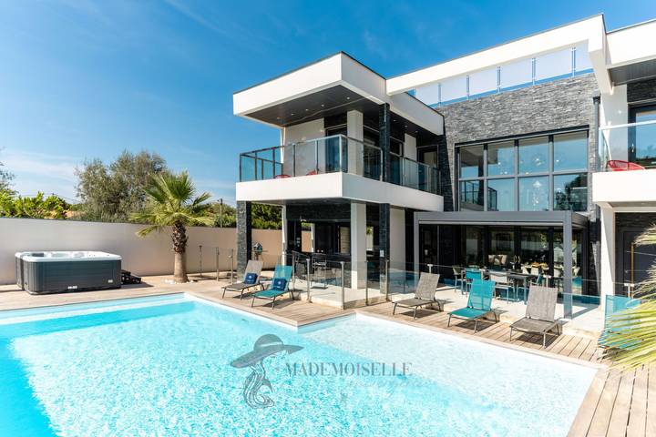 Villa pour 8 personnes, avec Balcon et Jardin au Grau-d'Agde