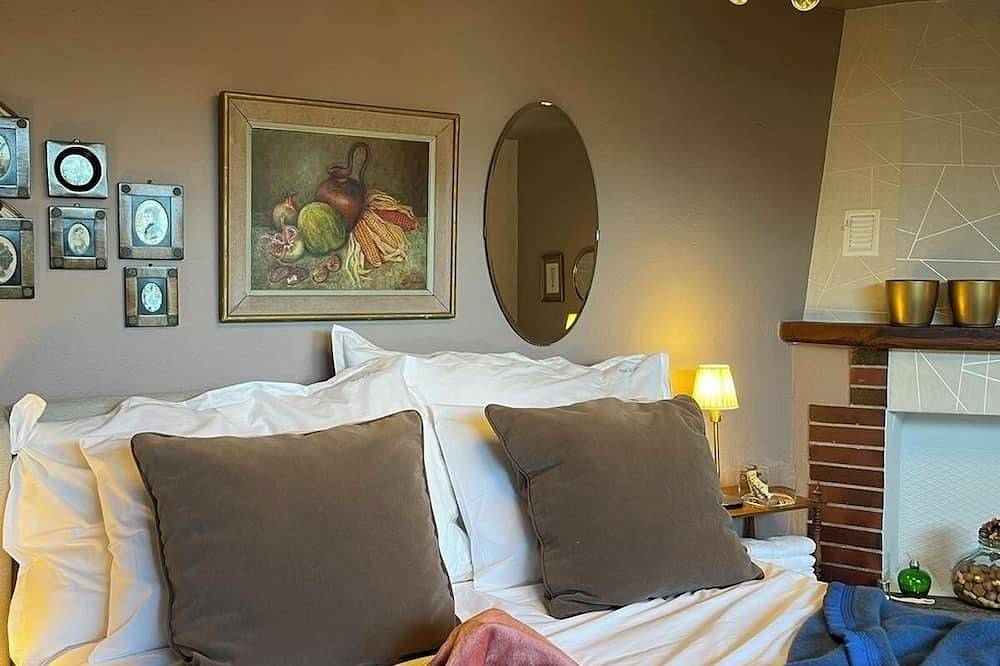 Ganze Wohnung, Romantic retreat with swimming pool. in Cugnasco-Gerra, Tessiner Alpen