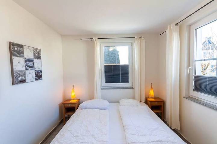 Villa für 12 Personen, mit Haustier auf Rügen - 4