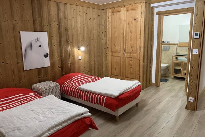 Le Chalet dans les Étoiles | 4 *| Pièce a vivre de 100m2 | Télécabine a pied in Station de Morillon, Samoëns