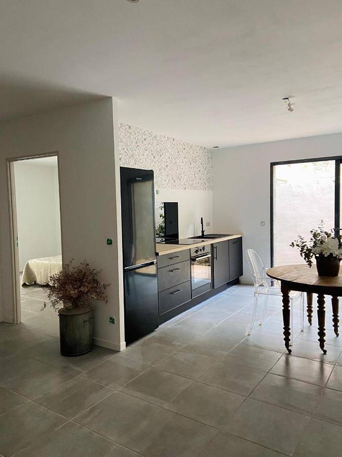 Appartement entier, Appartement neuf avec patio in Nissan-lez-Enserune, Côte méditerranéenne (France)