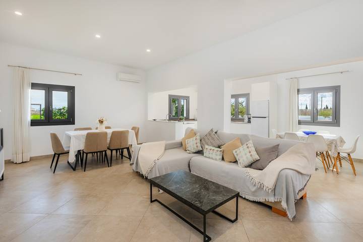 Casa de férias Finca Goet com vista para a montanha, piscina e Wi-Fi in Sa Pobla, Majorca (Norte)