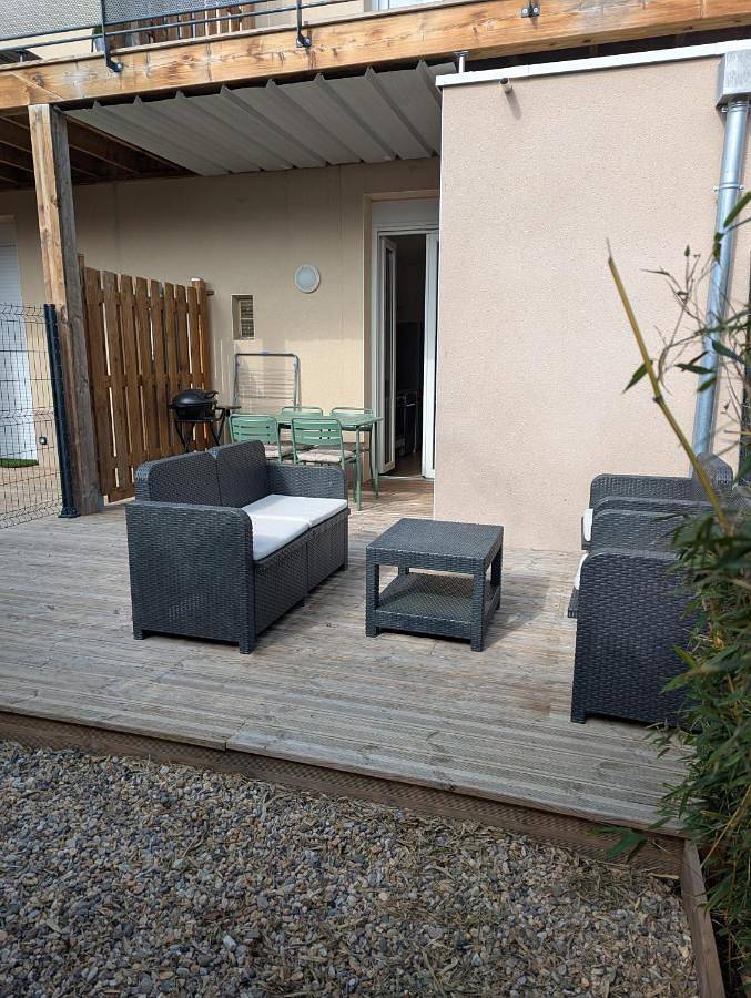 Gîte pour 2 personnes, avec terrasse à Montrond-les-Bains - 2